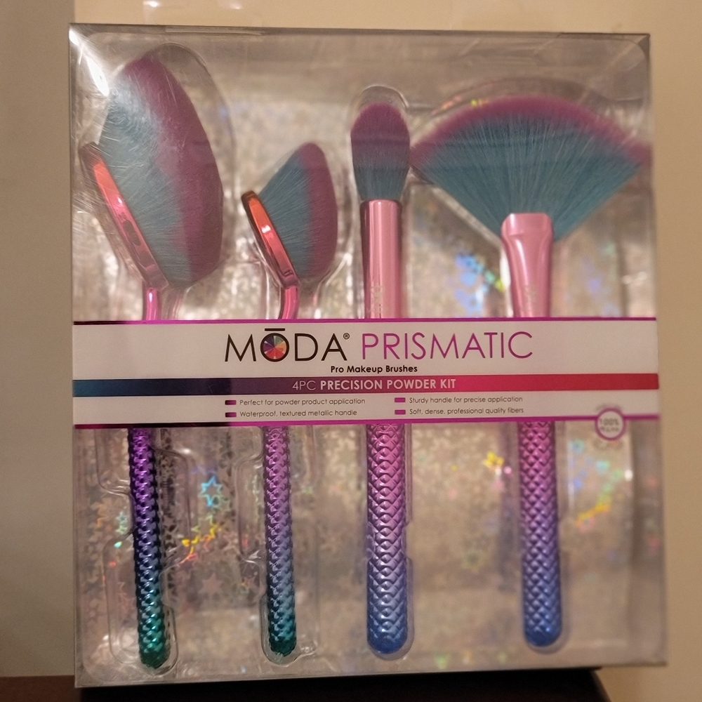 MŌDA PRISMATIC Pro Makeup Brushes